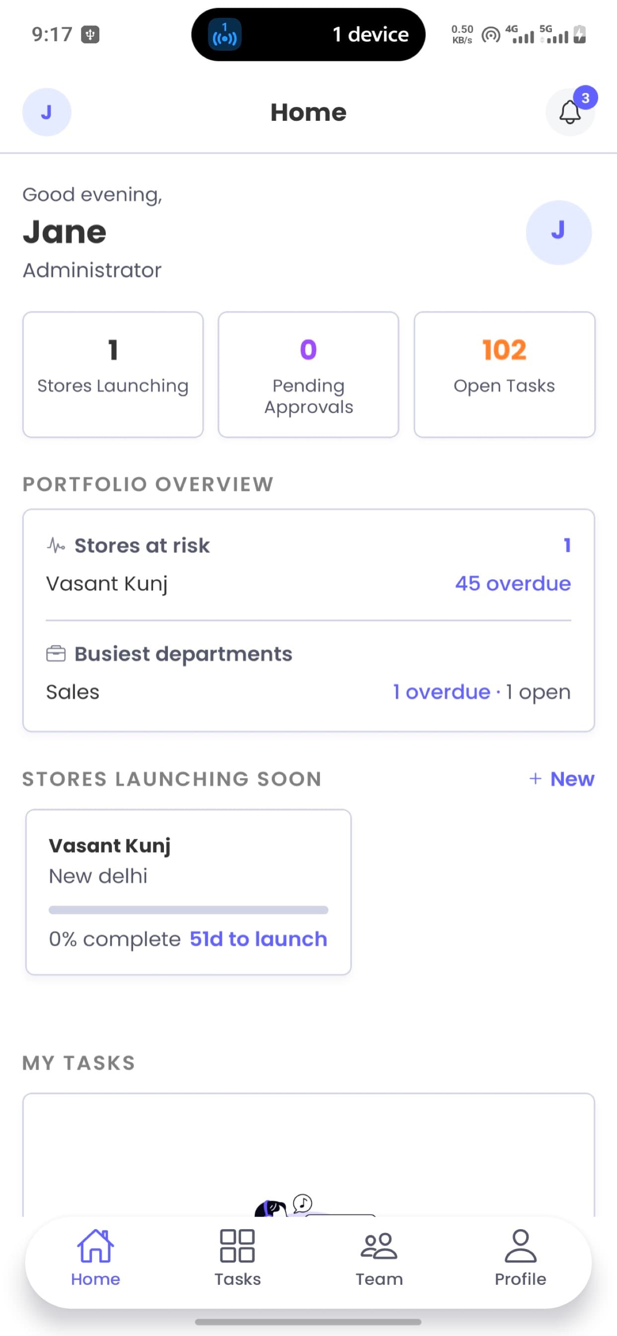 A real FranchiseLaunch dashboard mid-rollout: 102 open tasks and one store automatically flagged at risk